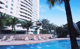 Barra Prime Flats, Ed Mediterrâneo, wi-fi 400Mb, balsa pra praia grátis, ar condicionado novo!